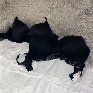 2 cute black push up bras